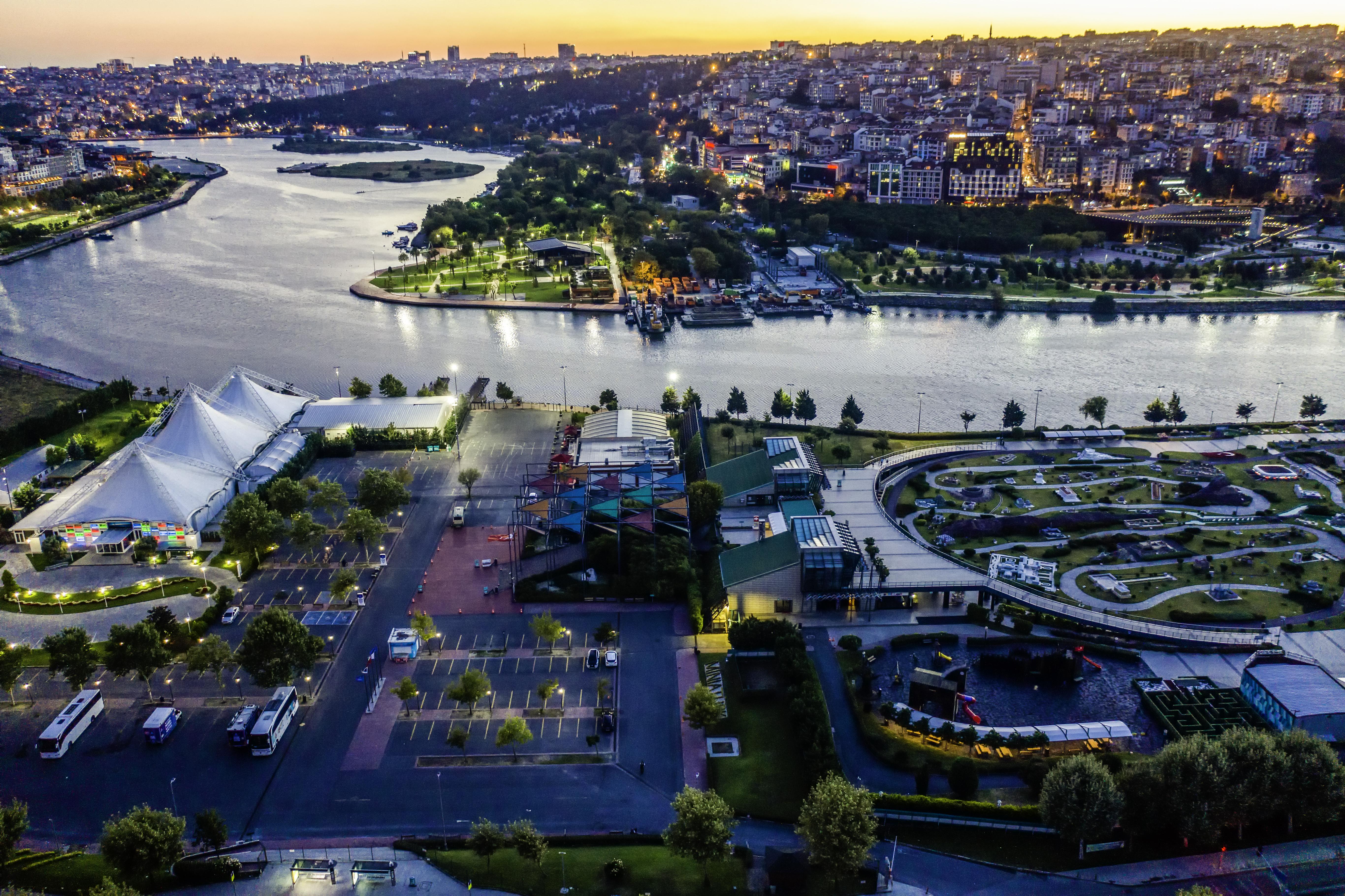 クラリオン ホテル ゴールデン ホーン イスタンブール エクステリア 写真 Aerial view of the Perth Convention and Exhibition Centre