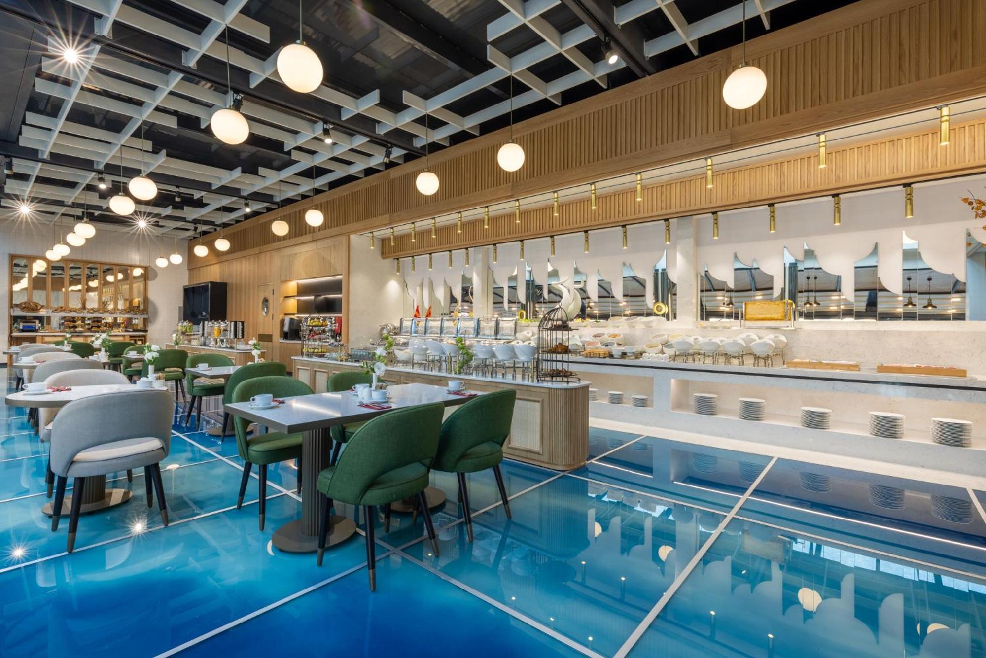 クラリオン ホテル ゴールデン ホーン イスタンブール エクステリア 写真 The lounge at the airport